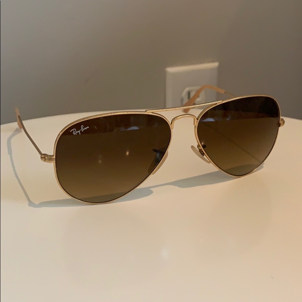 RayBan sunglasses. - Picture 2 of 7